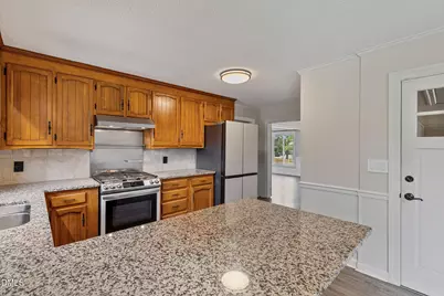 303 N Lincoln Street, Benson, NC 27504 - Photo 21