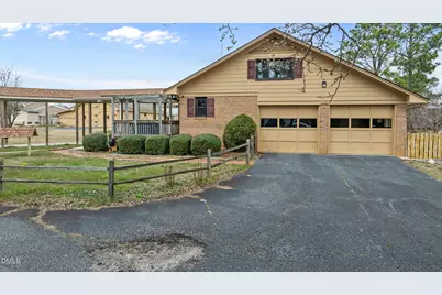 303 N Lincoln Street, Benson, NC 27504 - Photo 5