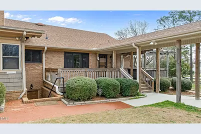 303 N Lincoln Street, Benson, NC 27504 - Photo 7