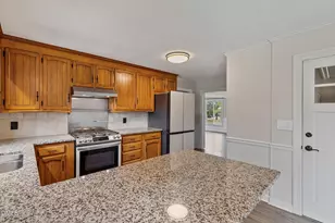 303 N Lincoln St, Benson, NC 27504 - Photo 21