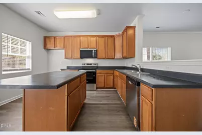 1071 Heritage Manor Drive, Raleigh, NC 27610 - Photo 11