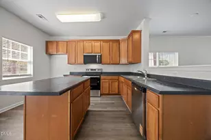 1071 Heritage Manor Dr, Raleigh, NC 27610 - Photo 11