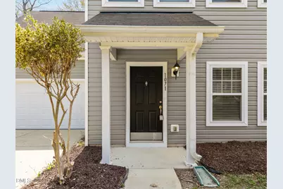 1071 Heritage Manor Drive, Raleigh, NC 27610 - Photo 5