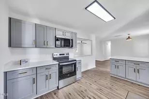 601 Crestview Dr, Durham, NC 27712 - Photo 13