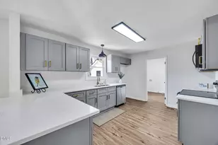 601 Crestview Dr, Durham, NC 27712 - Photo 15