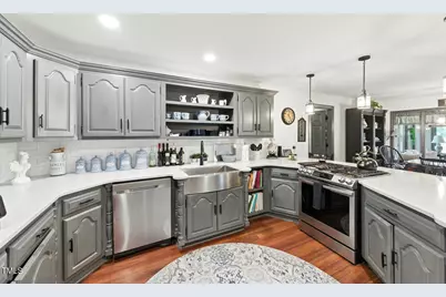 474 E Barefoot Road, Newton Grove, NC 28366 - Photo 17