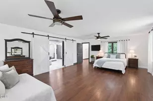 474 E Barefoot Rd, Newton Grove, NC 28366 - Photo 25