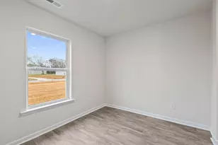 102 Claude St, La Grange, NC 28551 - Photo 9