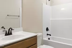 404 S Eastwood Dr, Benson, NC 27504 - Photo 33