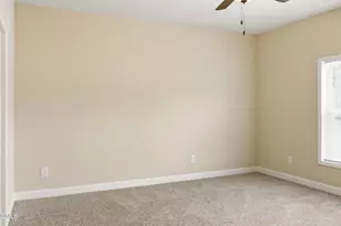 404 S Eastwood Dr, Benson, NC 27504 - Photo 9