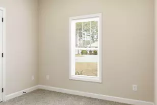 404 S Eastwood Dr, Benson, NC 27504 - Photo 37