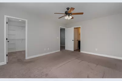 407 E 3rd Street, Princeton, NC 27569 - Photo 9