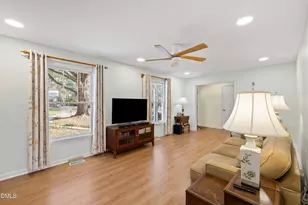 514 Holtz Ln, Cary, NC 27511 - Photo 9