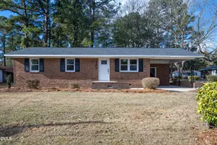 207 Jordan St, Warsaw, NC 28398 - Photo 3