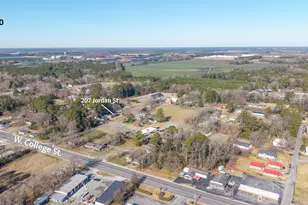 207 Jordan St, Warsaw, NC 28398 - Photo 23