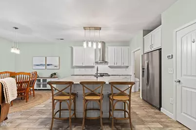 105 Beaconwood Lane, Holly Springs, NC 27540 - Photo 9