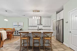 105 Beaconwood Ln, Holly Springs, NC 27540 - Photo 9