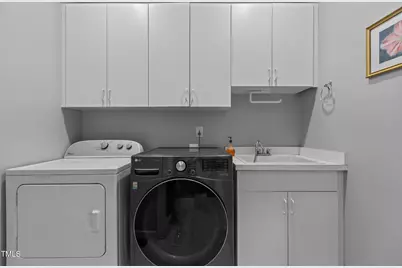 215 Collinson Drive, Chapel Hill, NC 27514 - Photo 17