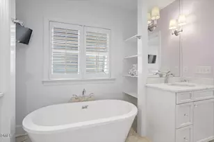 2104 Reaves Dr, Raleigh, NC 27608 - Photo 21