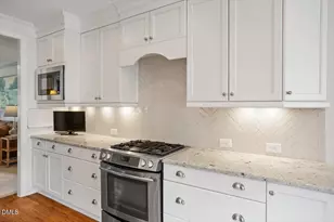 2104 Reaves Dr, Raleigh, NC 27608 - Photo 11