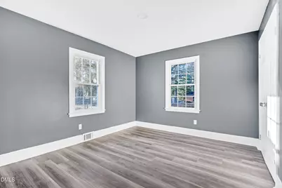 1249 Oakridge Avenue, Henderson, NC 27536 - Photo 9