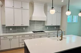 2806 Pathway Dr, Chapel Hill, NC 27516 - Photo 5