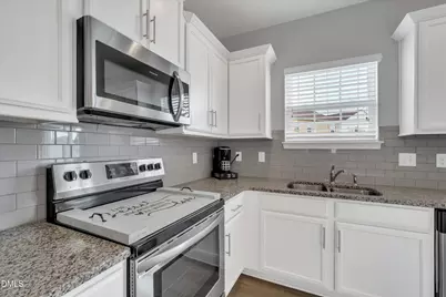 100 N Great White Way, Clayton, NC 27527 - Photo 9