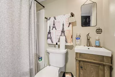 423 E Edinborough Avenue, Raeford, NC 28376 - Photo 17