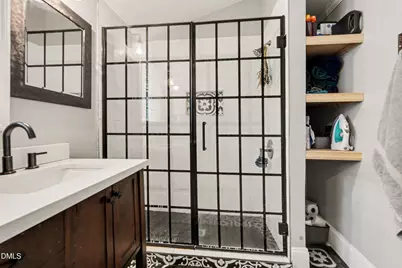 423 E Edinborough Avenue, Raeford, NC 28376 - Photo 13