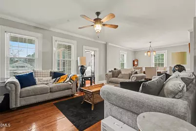 423 E Edinborough Avenue, Raeford, NC 28376 - Photo 5