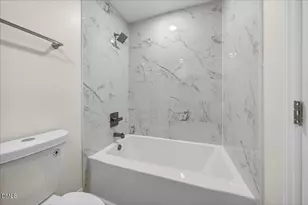 5001 Kinlock Dr, Durham, NC 27712 - Photo 41