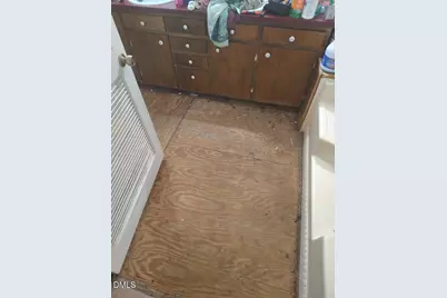 513 Pear Street, Kinston, NC 28504 - Photo 5