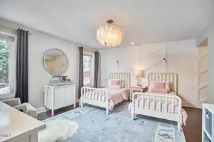 2400 Rockridge Ct, Raleigh, NC 27612 - Photo 35