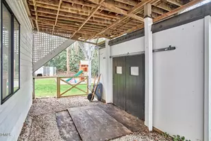 2400 Rockridge Ct, Raleigh, NC 27612 - Photo 49