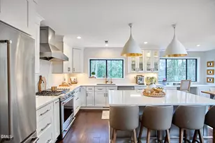 2400 Rockridge Ct, Raleigh, NC 27612 - Photo 17