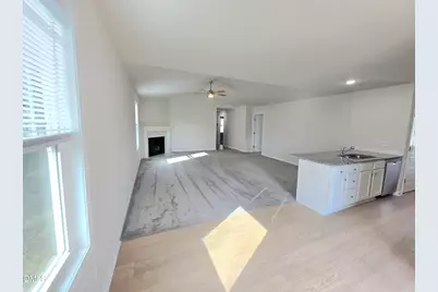 139 W Allen Street, Four Oaks, NC 27524 - Photo 13