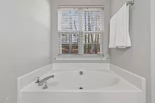 1304 Country Club Dr, Durham, NC 27712 - Photo 23