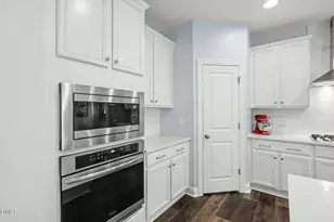 3353 Table Mountain Pine Dr, Raleigh, NC 27616 - Photo 15