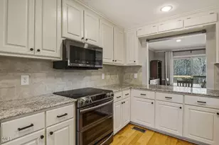 13 Creekview Ln, Durham, NC 27705 - Photo 9