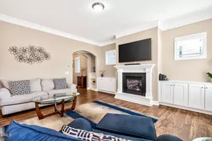 413 Daisy Grove Ln, Holly Springs, NC 27540 - Photo 5