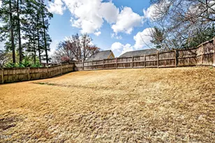 109 Collins St, Holly Springs, NC 27540 - Photo 33