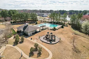 520 Oak Holly Ln, Zebulon, NC 27597 - Photo 7