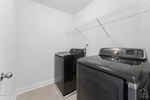 520 Oak Holly Ln, Zebulon, NC 27597 - Photo 17