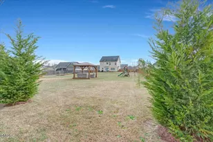 277 Glendale Cir, Sanford, NC 27332 - Photo 27