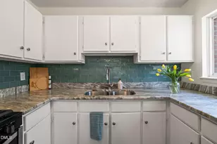 825 Waring St, Durham, NC 27704 - Photo 7