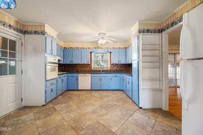 607 Bedford Road, Fayetteville, NC 28303 - Photo 13