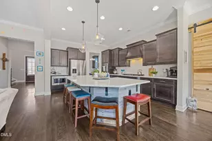 105 Utley Bluffs Dr, Holly Springs, NC 27540 - Photo 11