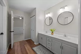 5725 Pool Side Dr, Raleigh, NC 27612 - Photo 13