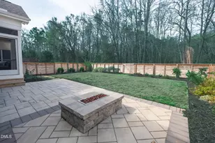 431 Wyndham Dr, Chapel Hill, NC 27516 - Photo 3