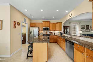 907 Footbridge Pl, Cary, NC 27519 - Photo 9